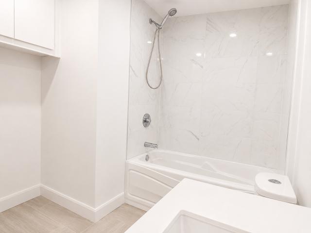 Apartment for rent in Les Moulins, Quebec