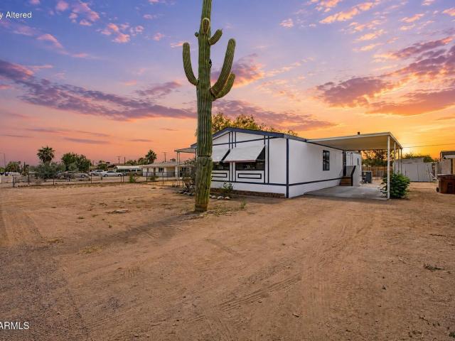 House for sale in Apache Junction, Arizona