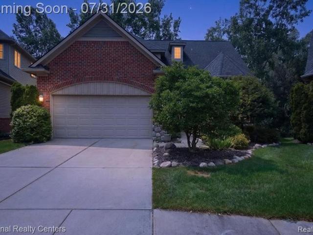 Condo for sale in Waterford, Michigan