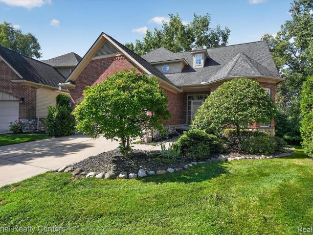 Condo for sale in Waterford, Michigan