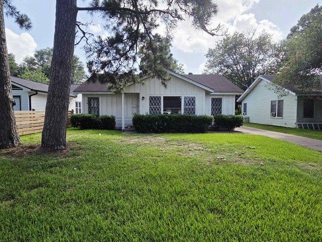 House for sale in Jefferson, Texas