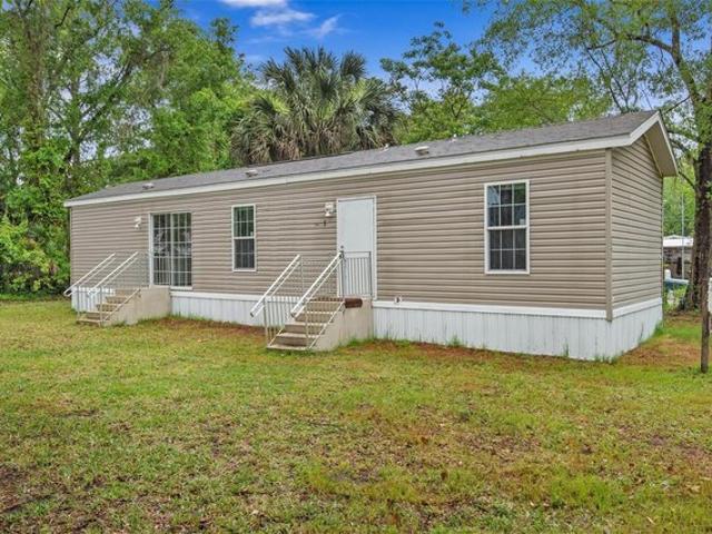 House for sale in Astor, Florida