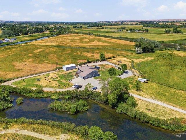 Farm for sale in Emmett, Gem County