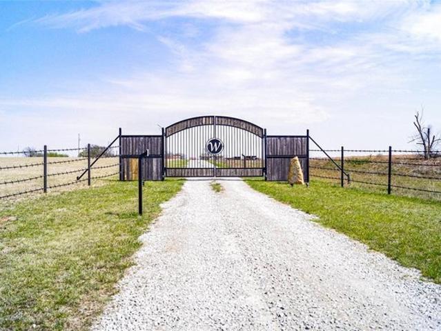 House for sale in Carter, Oklahoma