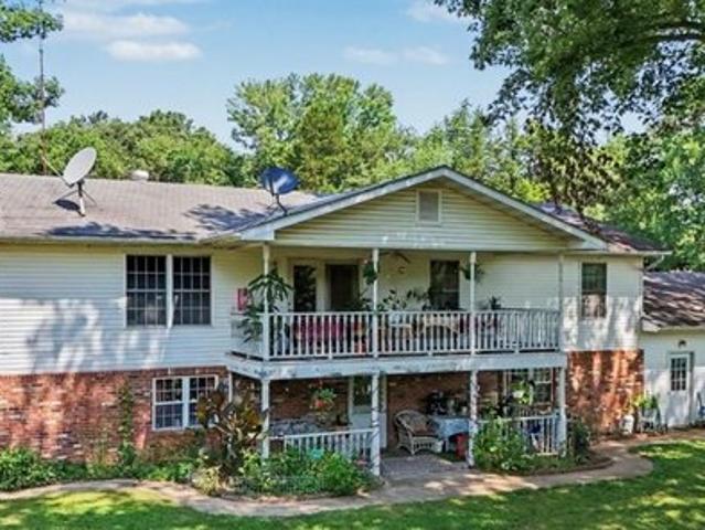 House for sale in Saint Clair, Missouri