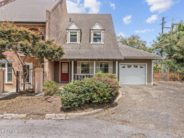 Townhouse for sale in Lafayette, Louisiana