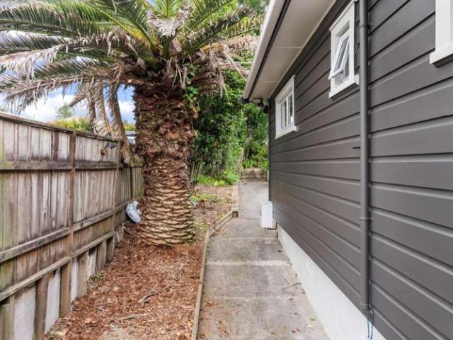 House for sale in Wairau Valley