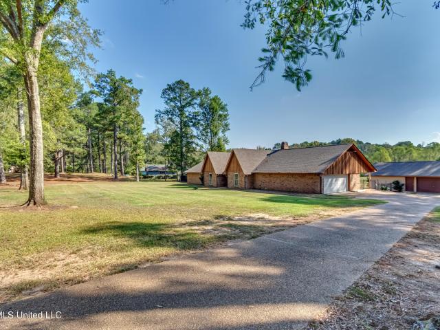 House for sale in Terry, Hinds County