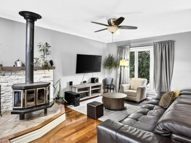 House for rent in Les Moulins, Quebec