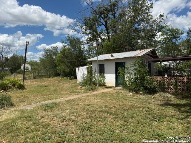 House for sale in Sabinal, Texas