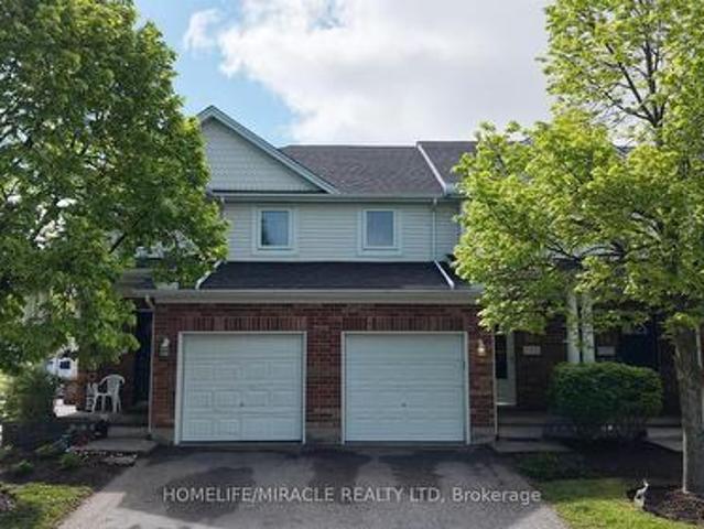 Townhouse for sale in Guelph, Ontario