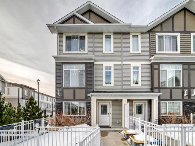 Townhouse for sale in Wedgewood, Alberta