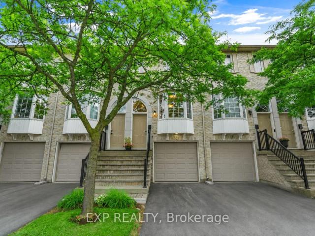 Condo for sale in Burlington, Ontario