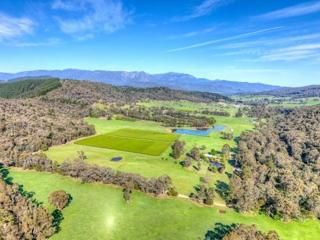 Cottage for sale in Bright, Victoria