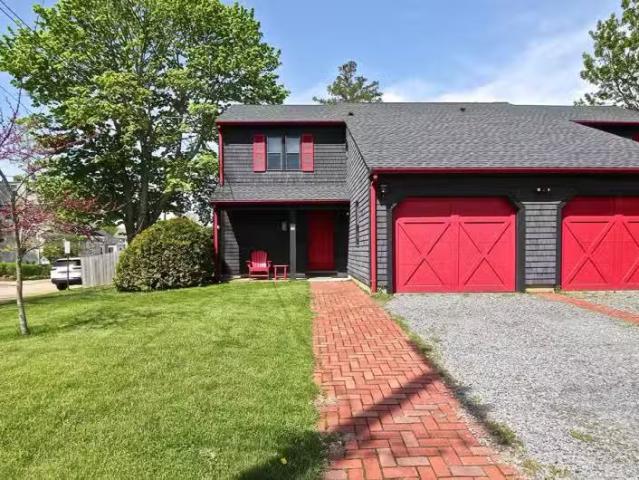 Condo for rent in Newport Condo for rent in Newport
