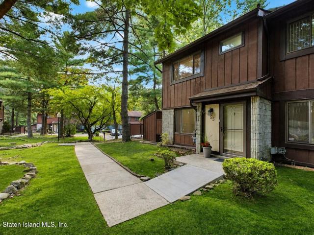 Condo for sale in Staten Island, New York