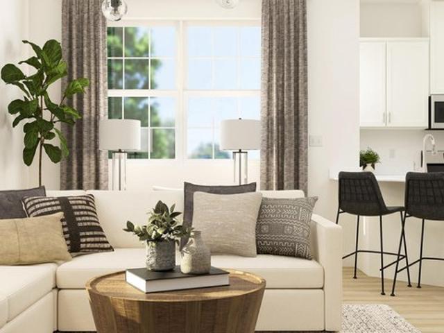 Townhouse for sale in Windsor, New Jersey