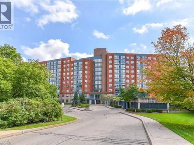 Condo for sale in Waterloo, Ontario