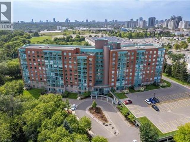 Condo for sale in Waterloo, Southwestern Ontario