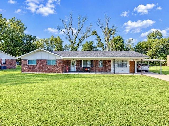 House for sale in Monroeville, Alabama