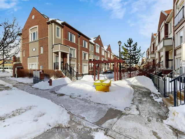 Condo for rent in McKenzie Marsh, Aurora