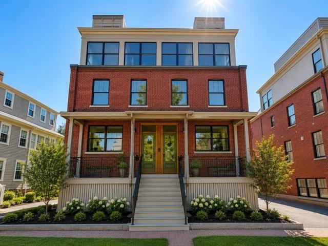 Townhouse for sale in Peaks Island, Maine