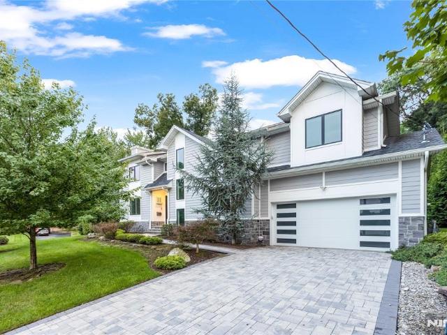 House for sale in Cresskill, New Jersey