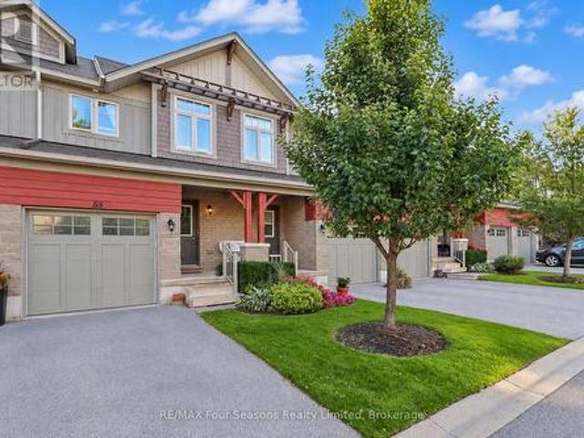 Townhouse for sale in Collingwood, Ontario
