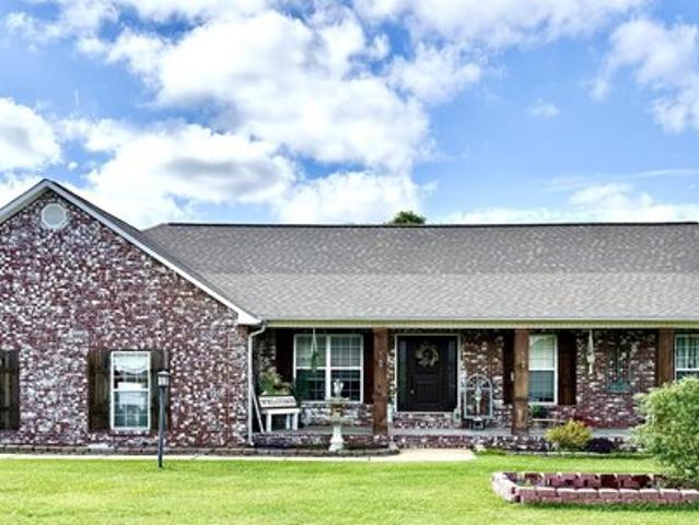 House for sale in Clanton, Alabama
