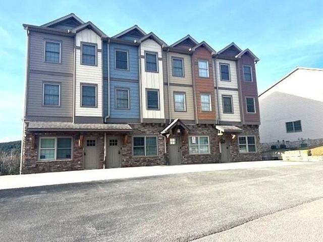 House for sale in Snowshoe, West Virginia