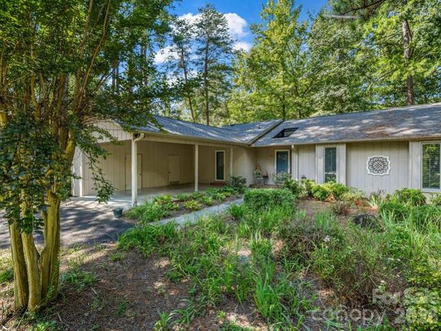 Condo for sale in Columbus, North Carolina
