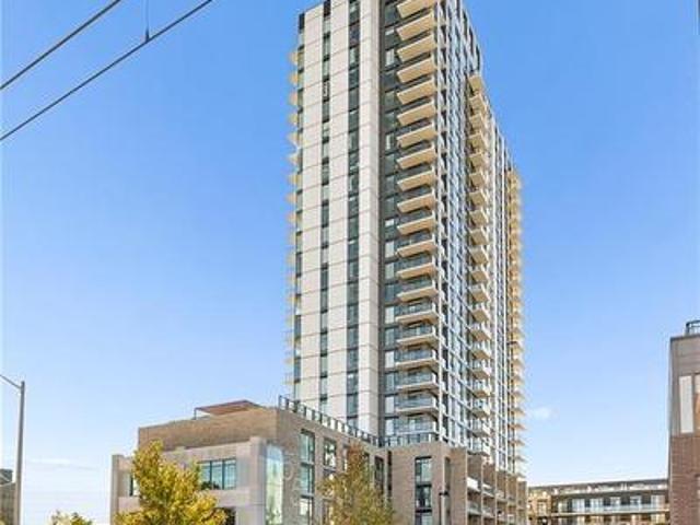 Condo for sale in Downtown, Kitchener