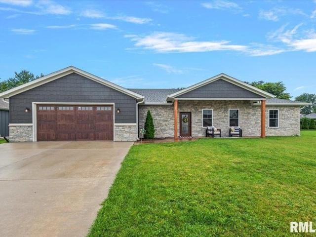 House for sale in Chatham, Illinois