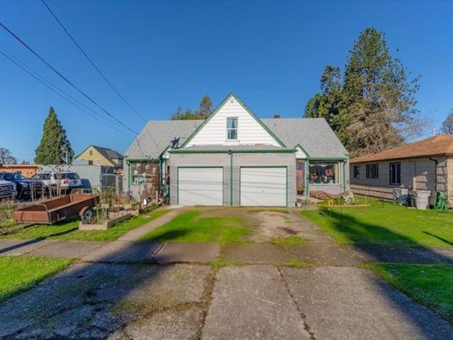 House for sale in Oregonia
