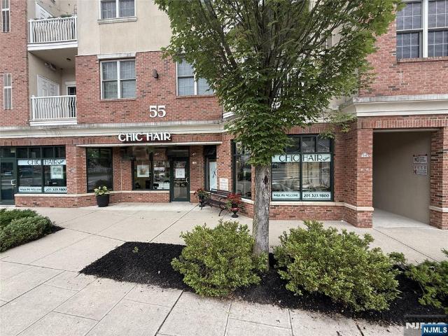 Commercial for sale in Emerson Commercial for sale in Emerson