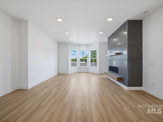 Condo for sale in Eagle, Idaho