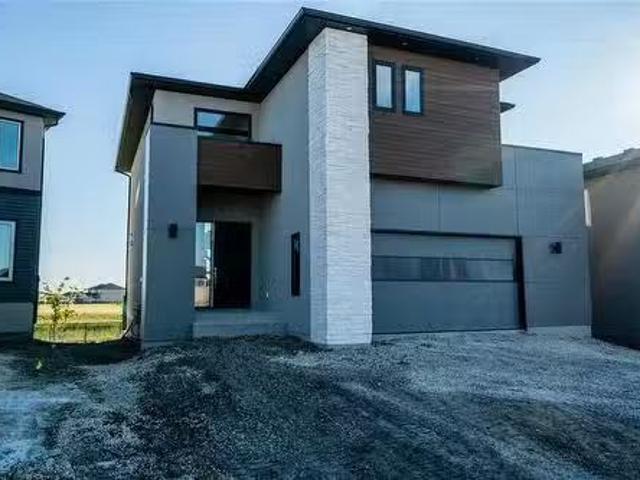 House for sale in East St. Paul, Manitoba