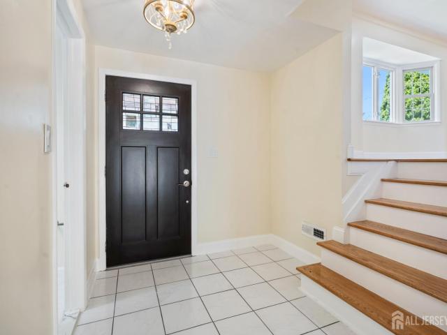 House for sale in Edison, New Jersey