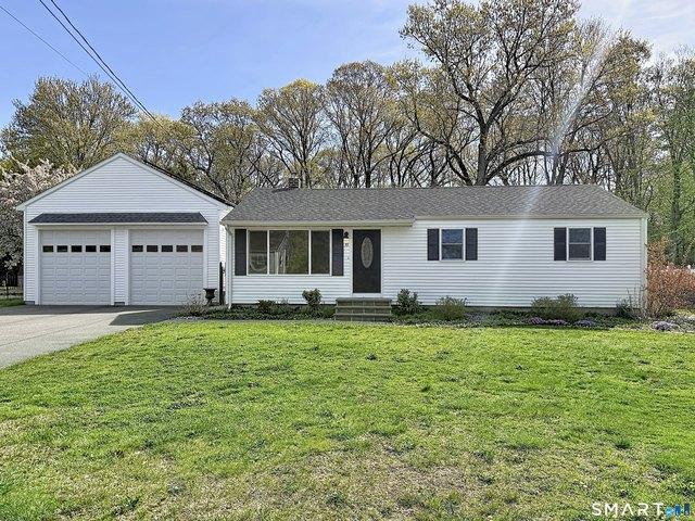 House for sale in Cromwell, Connecticut