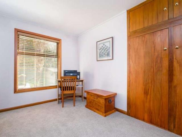 House for sale in Chaslands, Canterbury