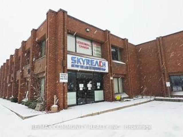 Commercial for rent in York, Ontario