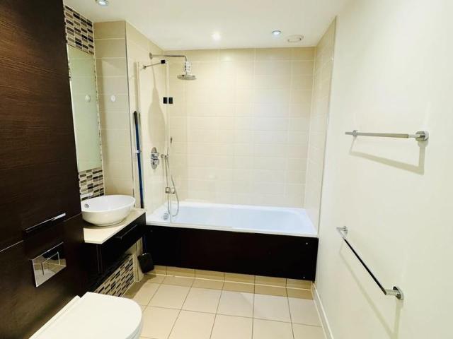 Apartment for rent in Stratford Marsh, Greater London