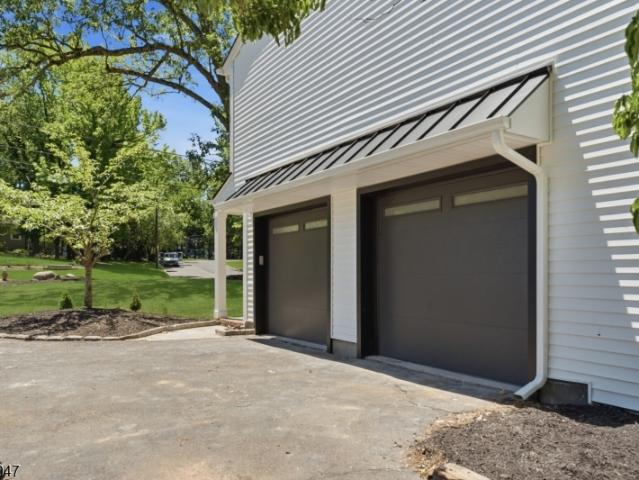 House for sale in Springfield, New Jersey