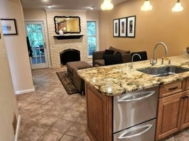 Townhouse for rent in Mendham, New Jersey