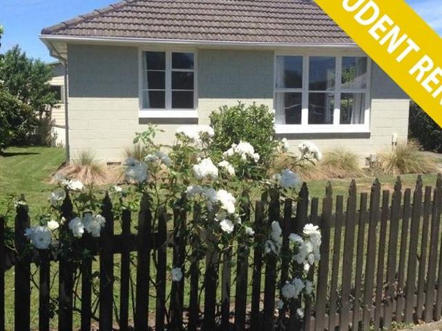 Apartment for rent in Chaslands, Canterbury