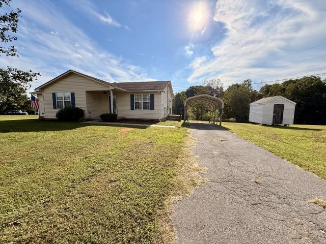 House for sale in Erin, Middle Tennessee