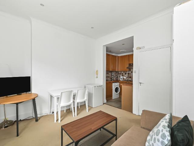 Apartment for rent in Pimlico, Greater London