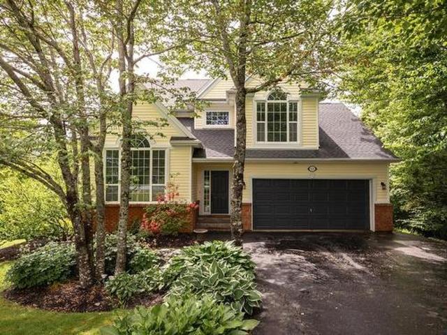 House for sale in Hammond's Plains, Nova Scotia