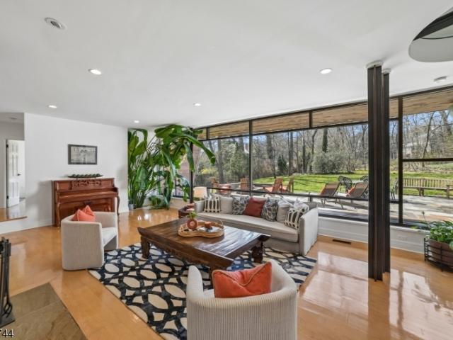 House for sale in Millburn, New Jersey