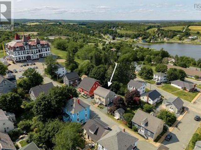 House for sale in Lunenburg, Nova Scotia